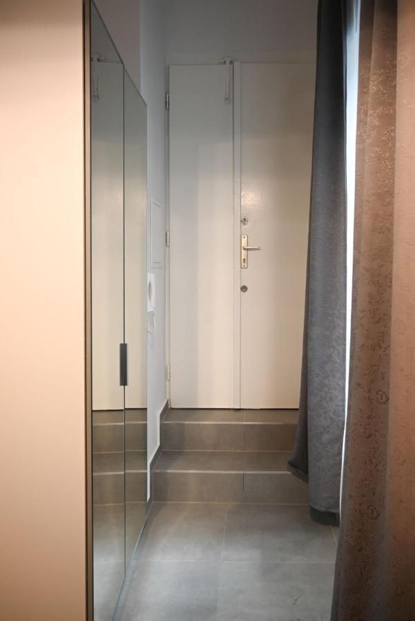 Charming Domicile Wien Allerheiligenplatz Viena Exterior foto