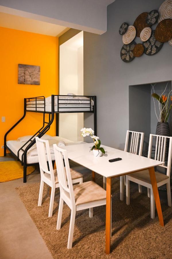 Charming Domicile Wien Allerheiligenplatz Viena Exterior foto