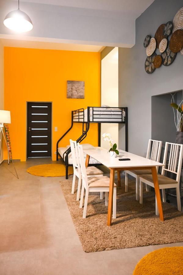 Charming Domicile Wien Allerheiligenplatz Viena Exterior foto
