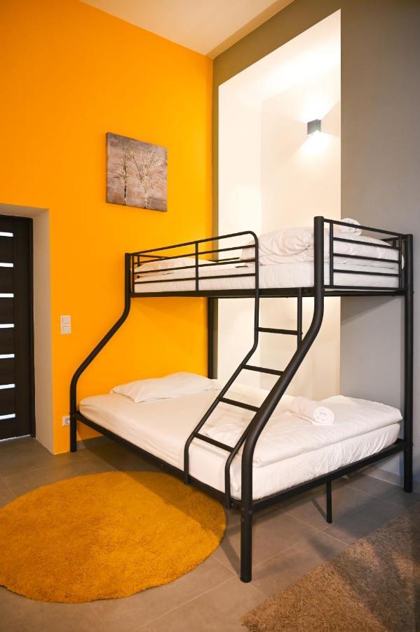 Charming Domicile Wien Allerheiligenplatz Viena Exterior foto